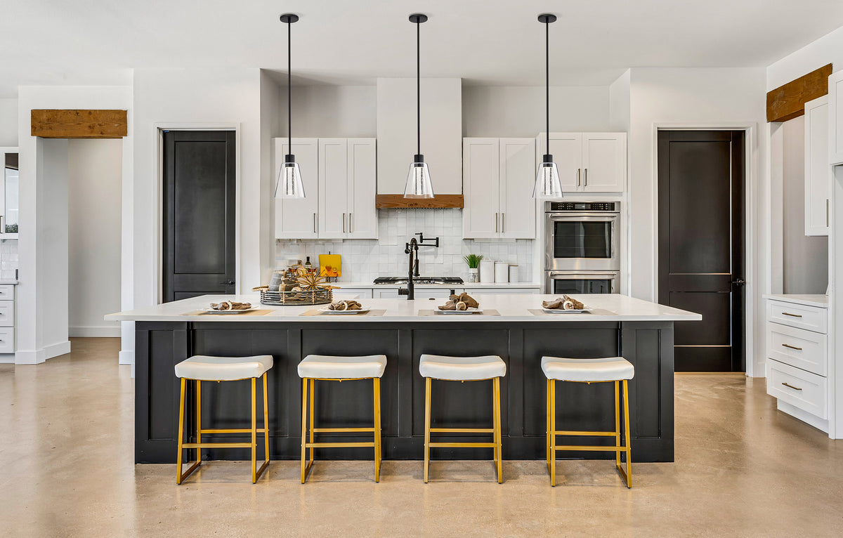 Aura - 7 Inch LED Pendant - Matte Black - K9 Bubble Crystal - 3000K CCT