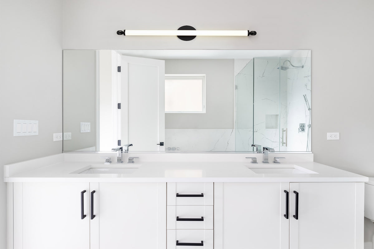 Edgeworth - 40 Inch LED Vanity - Matte Black - Acrylic Lens
