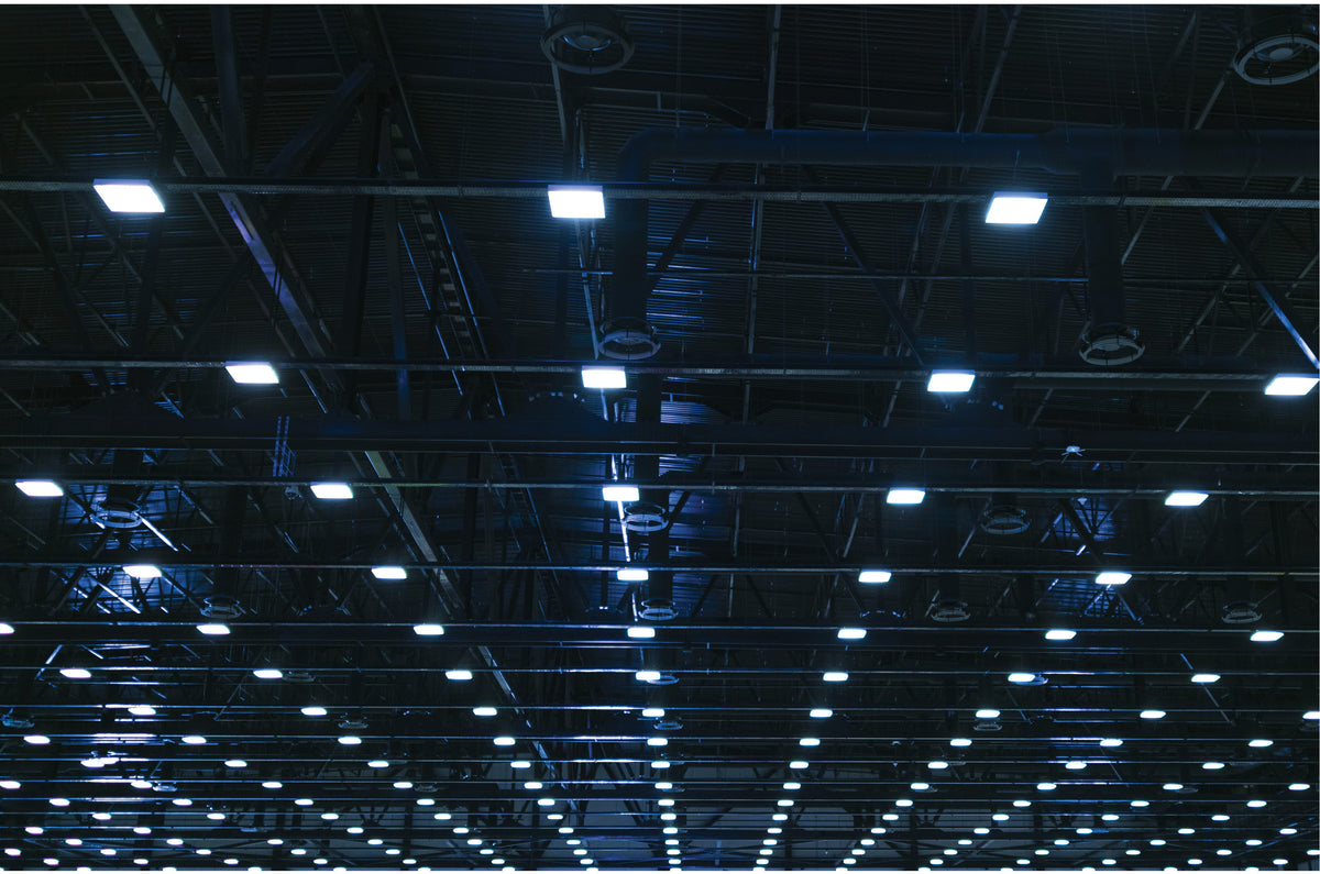 LED 2 ft. Linear Hi-Bay - 165W - 4000K - 100-277V - White Finish