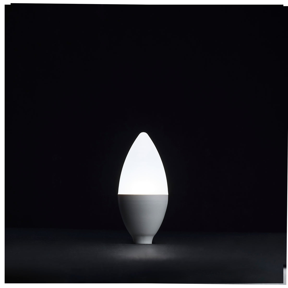 Starfish - 5.5 Watt LED B11 - 2700K-5000K RGBTW - Candelabra Base - 120V
