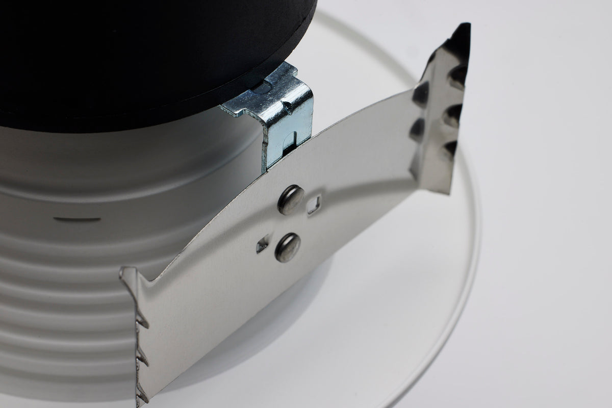 Field Selectable LED Downlight Retrofit - Deep Baffle - 5.8/7/9.5 Watts - 27K/30K/35K/40K/50K CCT - 4 Inch - Round Shape - White Finish - 120 Volts