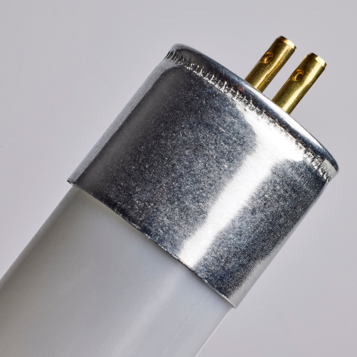 3 Watt T5 LED - Miniature bi-pin base - 4000K - 50000 Average rated hours - 270 Lumens - 120-277 Volt - Type B - Ballast Bypass - Double Ended Wiring