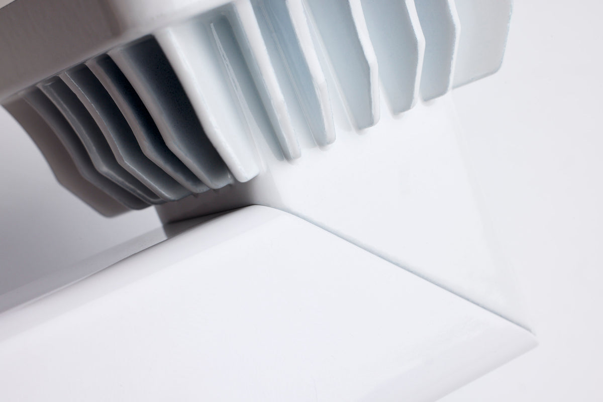 9 Watt PL 2-Pin LED - 1100 Lumens - G24d Base - CCT Selectable - White Finish - 120-277 Volts