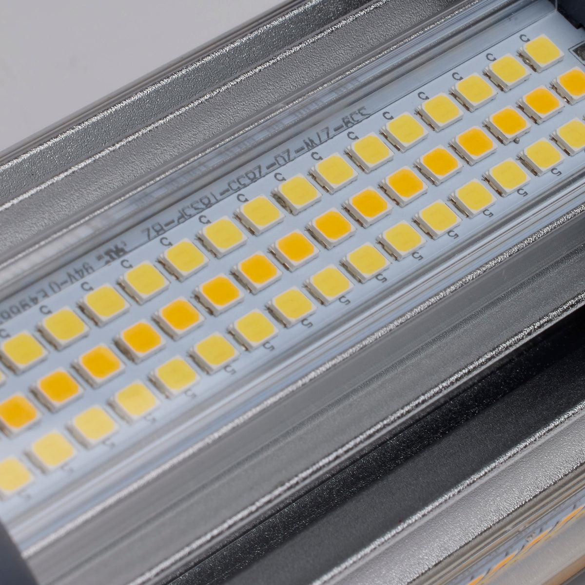 27 Watt LED HID Replacement - CCT Selectable - Type B - Ballast Bypass - Medium Base - 277-347 Volt - ColorQuick Technology