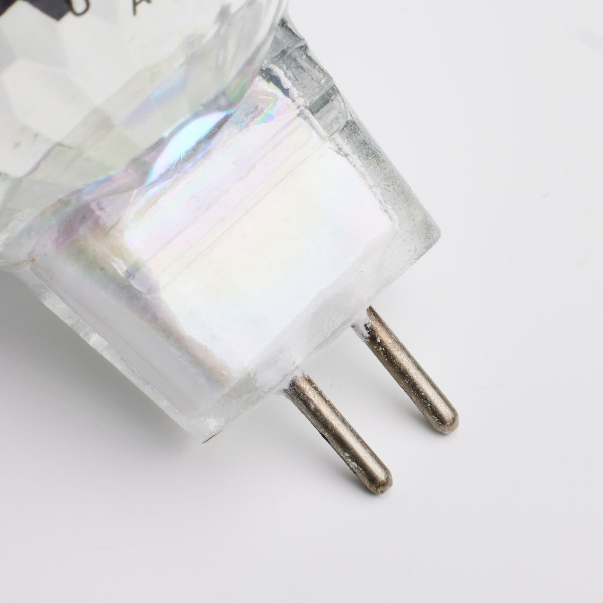 20 Watt - Halogen - MR16 - BAB - 2000 Average rated hours - Miniature 2 Pin Round base - 12 Volt - Carded