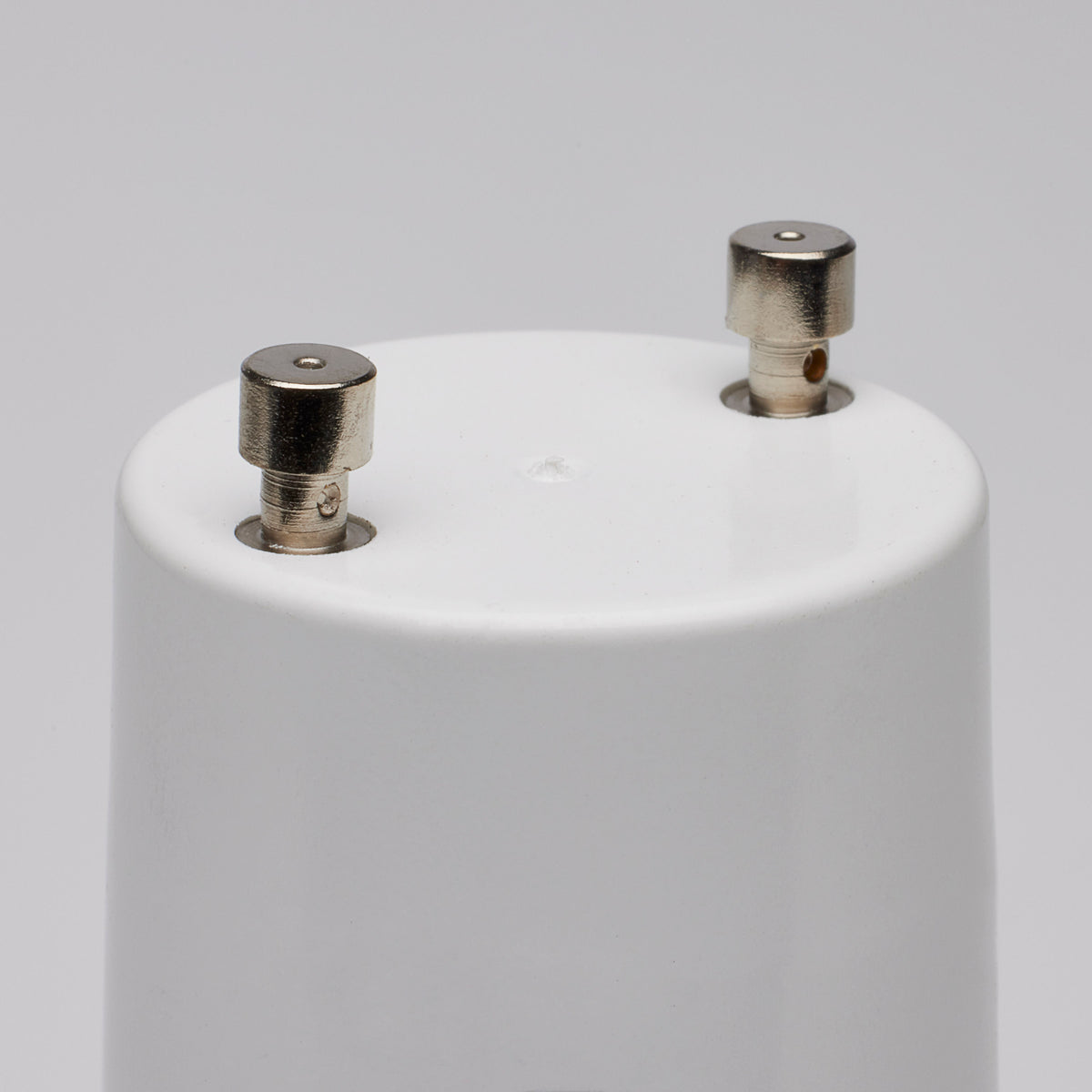10 Watt - A19 LED - 2700K - GU24 base - 220 deg. Beam Angle - 90CRI - 120 Volt