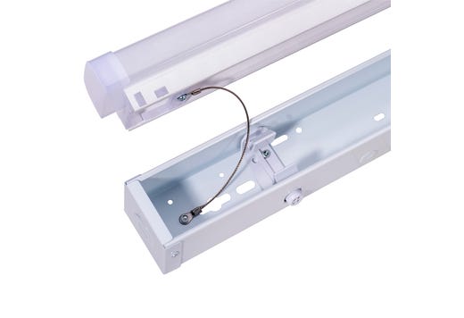 Topaz 4FT Linear Strip 40W 5200lm 5000K 120-277V Dim to 10 Percent 80CRI